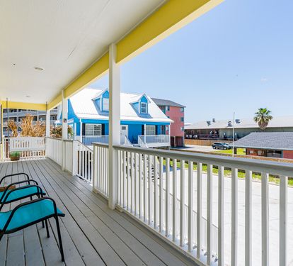 Endless Summer Front Porch Deck
