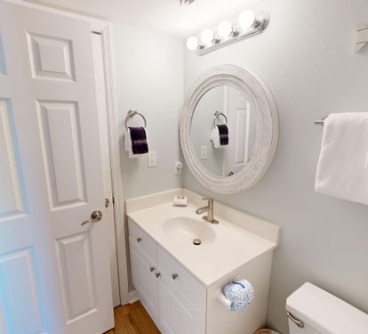 Guest Bathroom