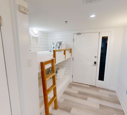 Bunk Beds (Entry)