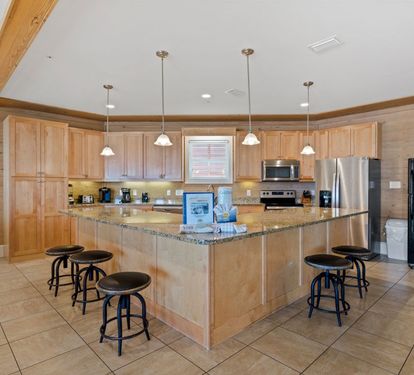 Summer Salt 4 Kitchen Island Seats 5