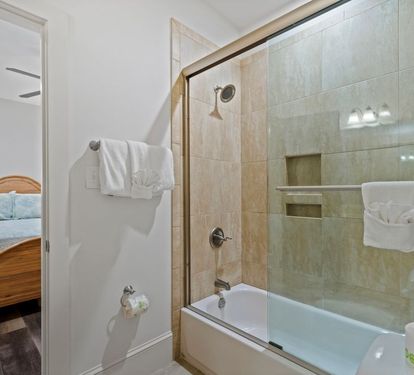 Summer Salt 4 Bathroom 2
