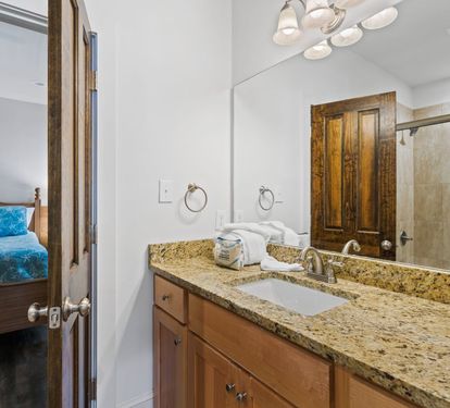 Summer Salt 3 Bathroom 2