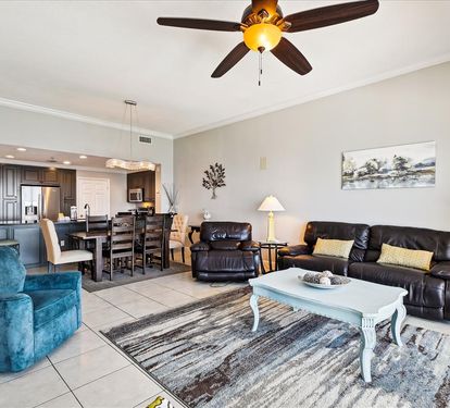 Spacious Oceanview Lounge