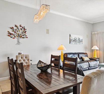 Spacious Oceanview Lounge