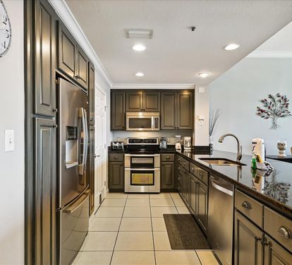Modern Chef’s Kitchen