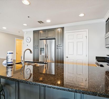 Modern Chef’s Kitchen