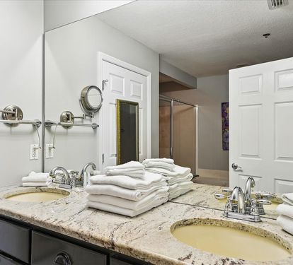 Spa-Like Bath Retreat