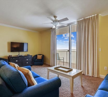 Spacious Coastal Retreat