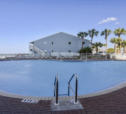 Amenity-Tidewater PCB Pool-DSC_3045.JPG