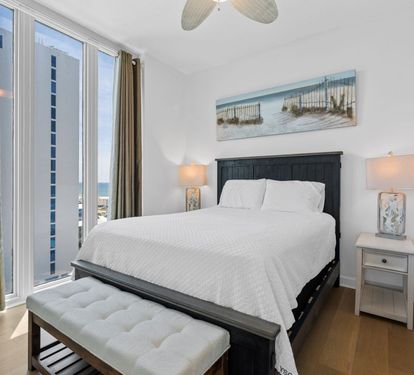 Lagoon Tower 902 Bedroom 3 with Queen Bed