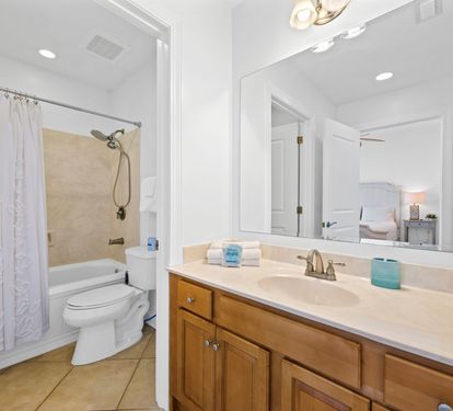 Lagoon Tower 902 Bathroom 2 with Tub Shower Combo