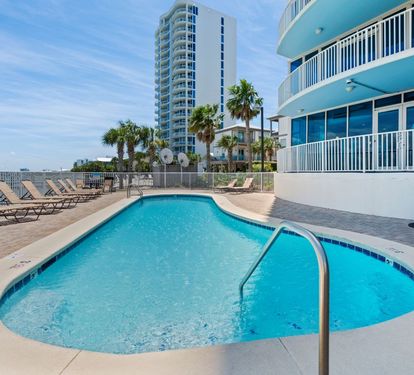 Lagoon Tower Outdoor Pool