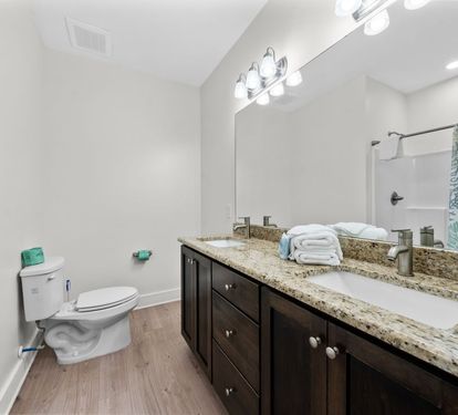Lil J's Getaway Primary Bathroom
