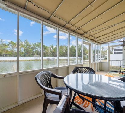 4 OB Villas Dockside Screened Porch