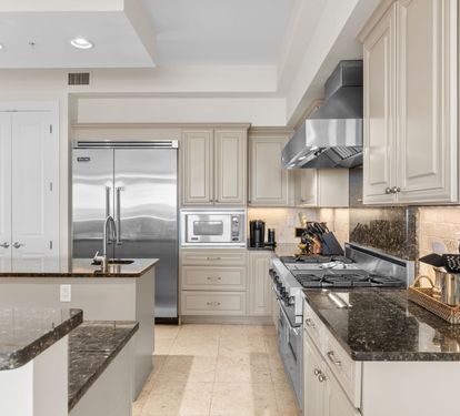 Room for Multiple Cooks