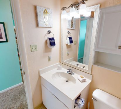 Bathroom 1 (Hallway)
