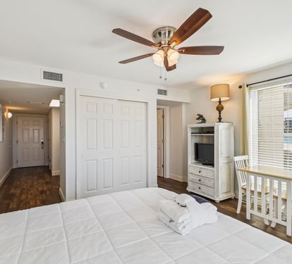 Living room/Bedroom
