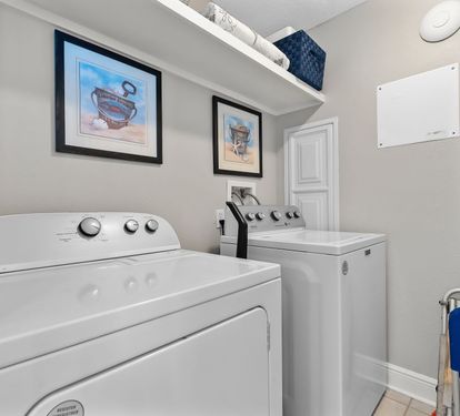27 San Carlos Penthouse 5 Laundry