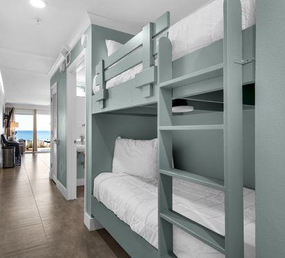 Hallway Bunkbeds