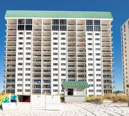 803 Emerald Towers-19