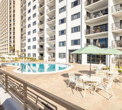 803 Emerald Towers-23
