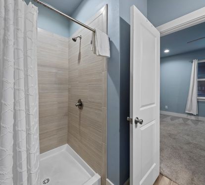 Koastal Kabana Bathroom 2 with Step-in Shower