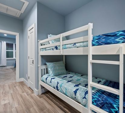 26 Koastal Kabana Built-in Hallway Bunks