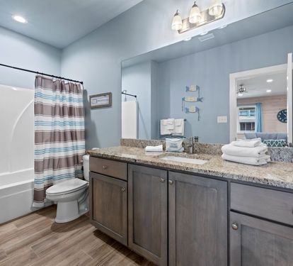 Koastal Kabana Bathroom 4 with Tub Shower Combo