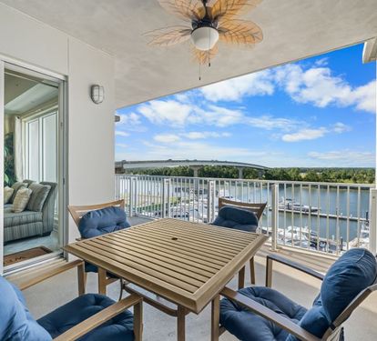 Wharf 521 Balcony with Views of the ICW
