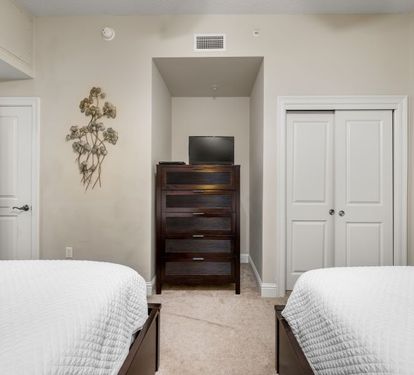 Wharf 521 Bedroom 2 with Two Queen Beds