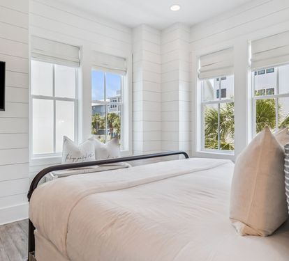 Primary King Suite - Equipped with a Flat-Screen TV