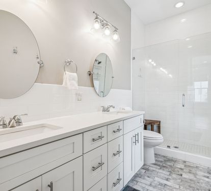 Primary King En-Suite - Dual Vanities & Walk-In Shower