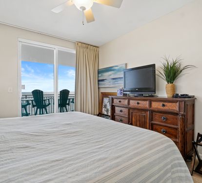 Serene Oceanview Escape