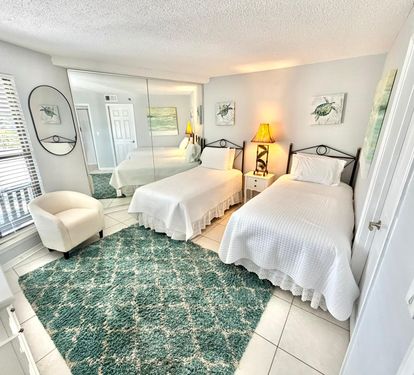 Guest Bedroom - Twins