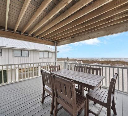 Bonhomme Richard East Outdoor Dining Table Seats 6