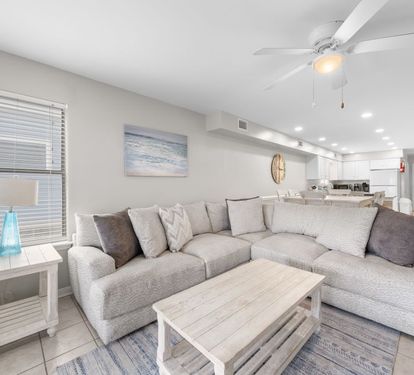 Bonhomme Richard West Living Room
