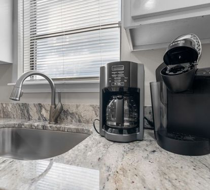 Bonhomme Richard West Drip Coffee Maker + Keurig