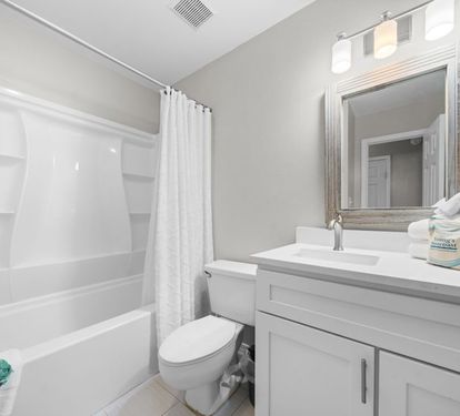 Bonhomme Richard West Bathroom 3 with Tub Shower Combo