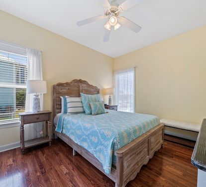 On Golden Pond 8A Bedroom 2 with Queen Bed