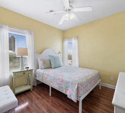 On Golden Pond 8A Bedroom 3 with Queen Bed