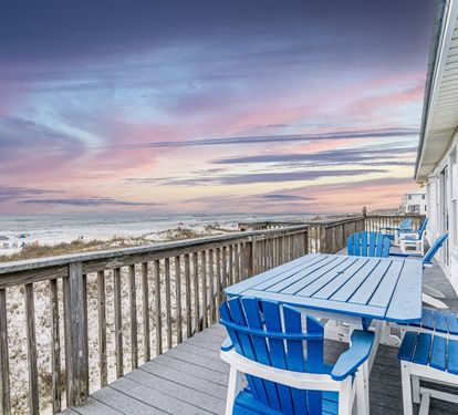 Klitzke Gulf Front Deck with Outdoor Dining Table for 4