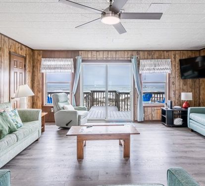 Klitzke Living Room with Deck Access