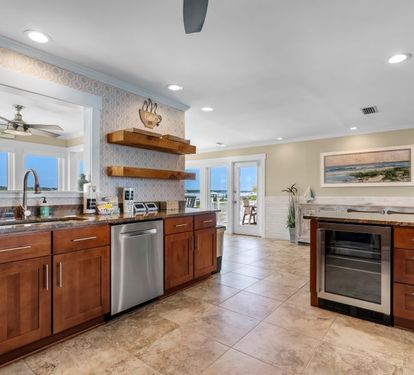 Laguna Beach Daze Fully-Equipped Kitchen