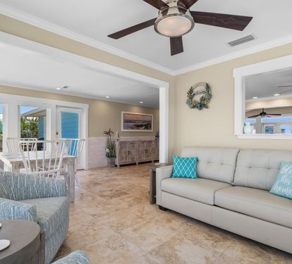 Laguna Beach Daze Sunroom with Full Sleeper Sofa