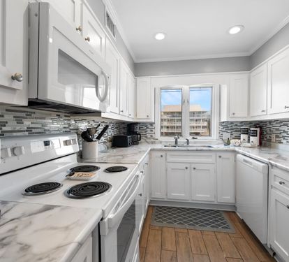 Marilyn's Cottage Kitchen
