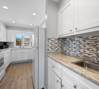 Marilyn's Cottage Kitchen