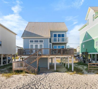 Marilyn's Cottage Beachside Exterior