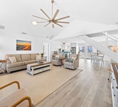 Tide-AL Living Room