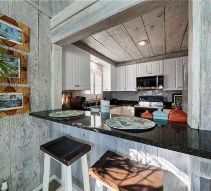 The Beach Shack Kitchen Counter Seats 2