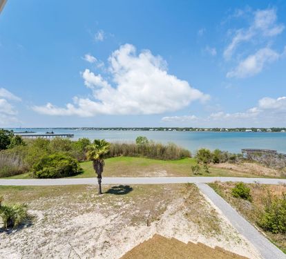 Sweet Tea 3rd Floor Lagoon Front Balcony Views